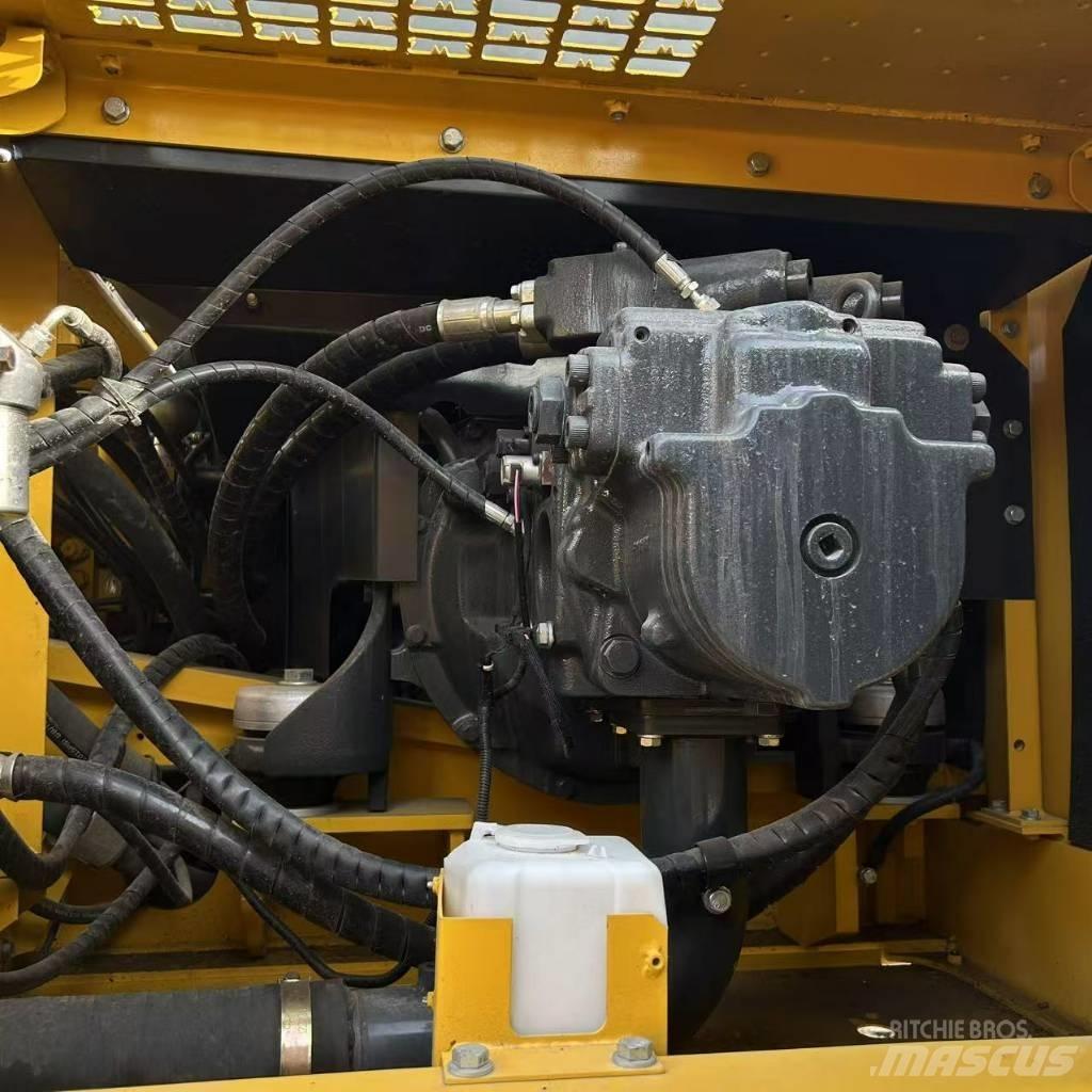 Komatsu 450 大型油圧ショベル12t以上（パワーショベル・ユンボ）