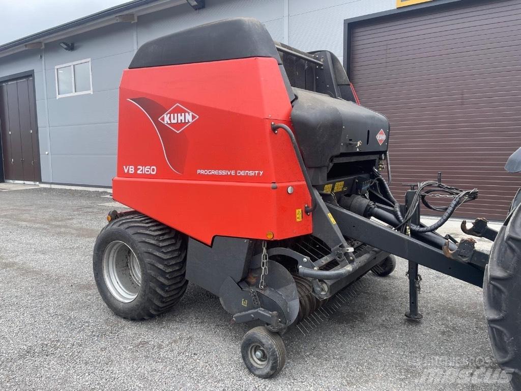 Kuhn VB 2160 OC 23 ラウンドベーラー