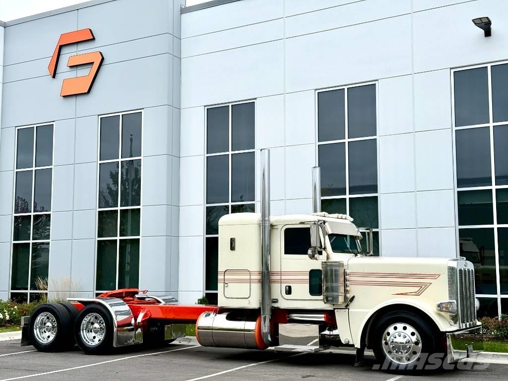 Peterbilt 389 中古トラクターヘッド | トレーラーヘッド