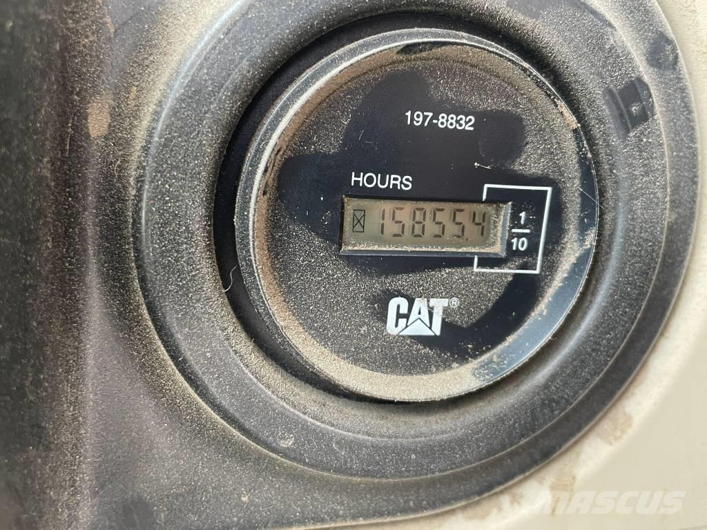 CAT M 318 C MH 廃棄物／工業産廃処理機