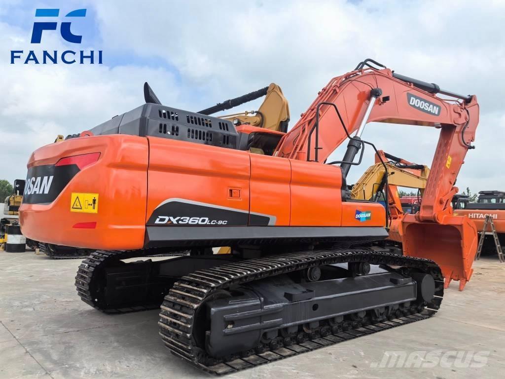 Doosan DX 360 LC 大型油圧ショベル12t以上（パワーショベル・ユンボ）