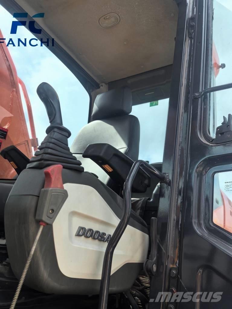 Doosan DX 360 LC 大型油圧ショベル12t以上（パワーショベル・ユンボ）
