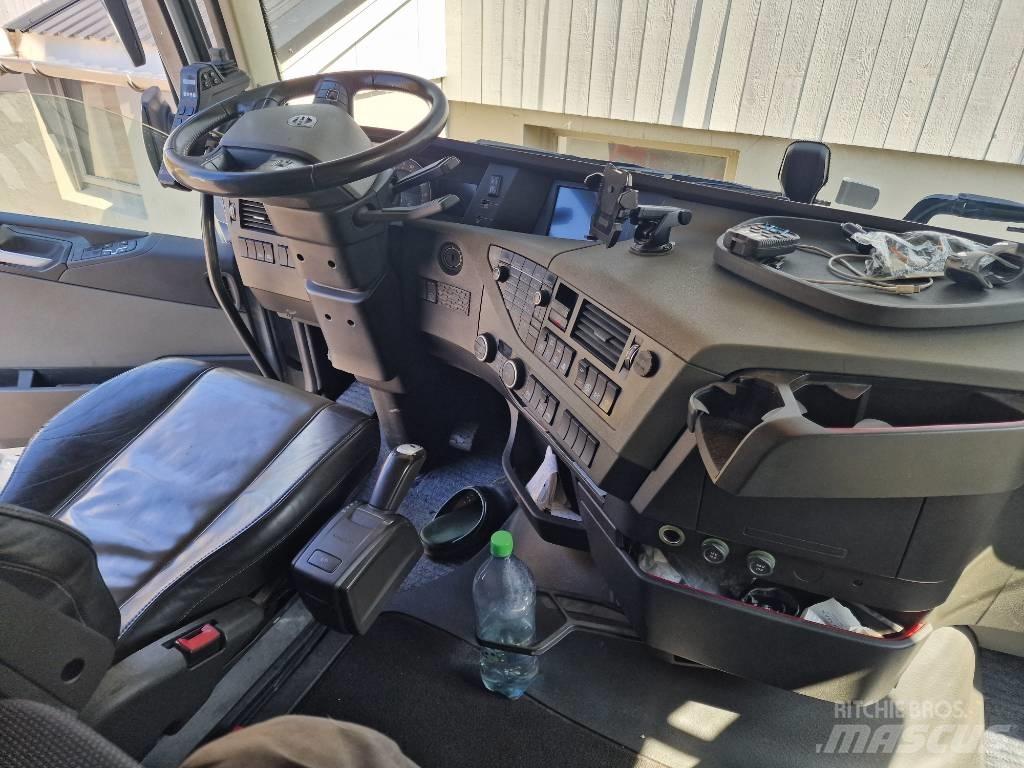 Volvo FH 8X4 アームロール