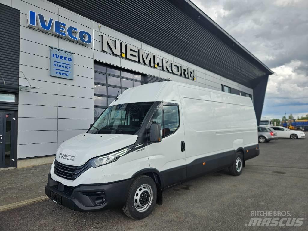 Iveco Daily 35S16A8 パネルバン
