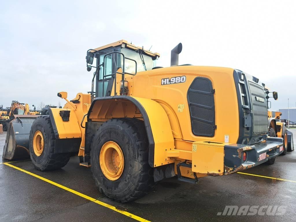Hyundai HL980 ホイールローダー・タイヤショベル