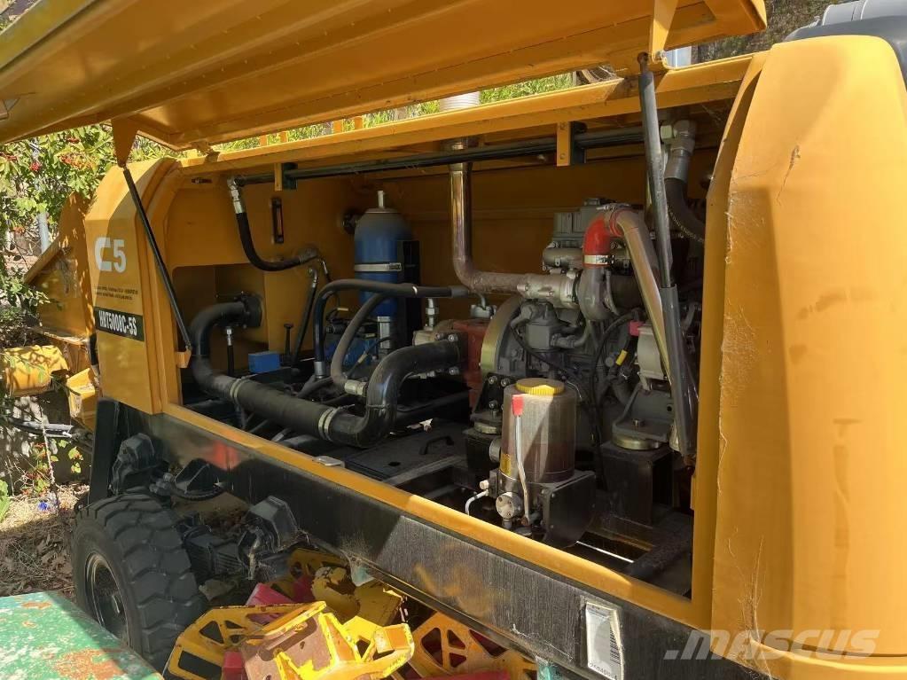 Sany HBT6016C-5D コンクリートポンプ車