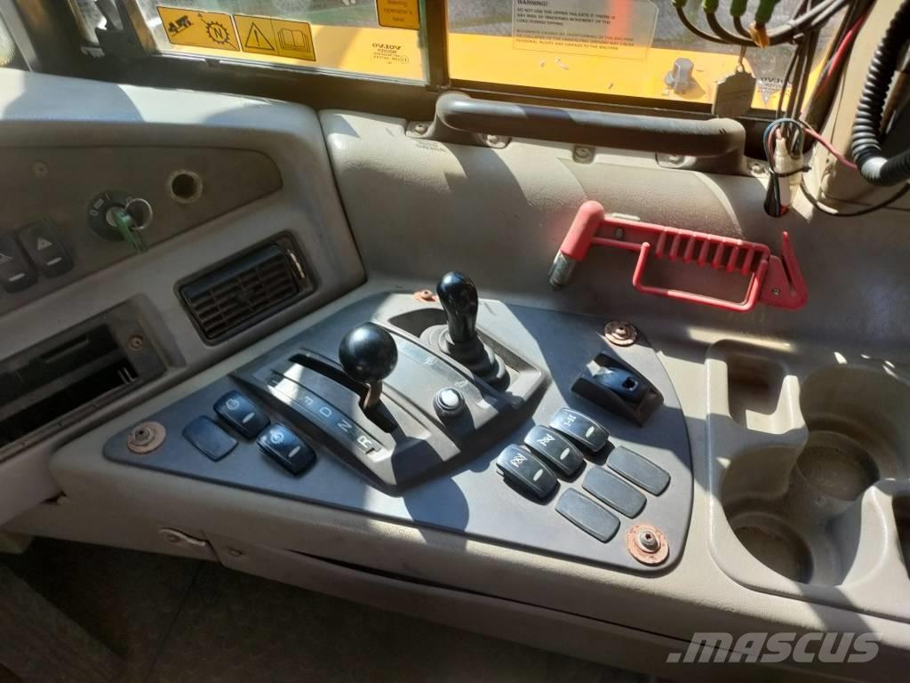 Volvo A 40 F アーティキュレート式ダンプトラック