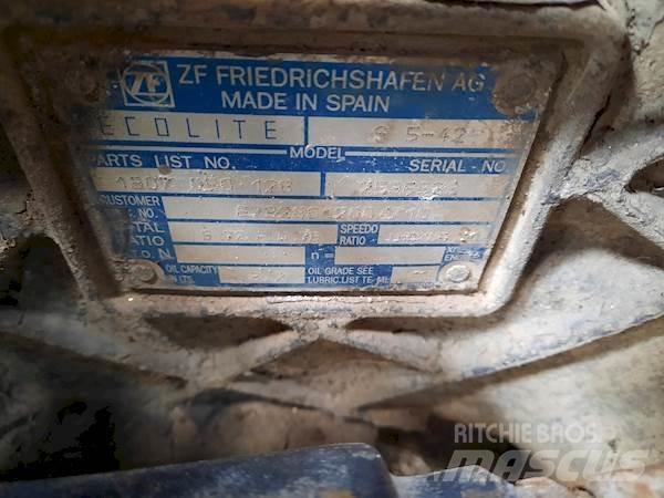 ZF Ecolite S5-42 ギアボックス