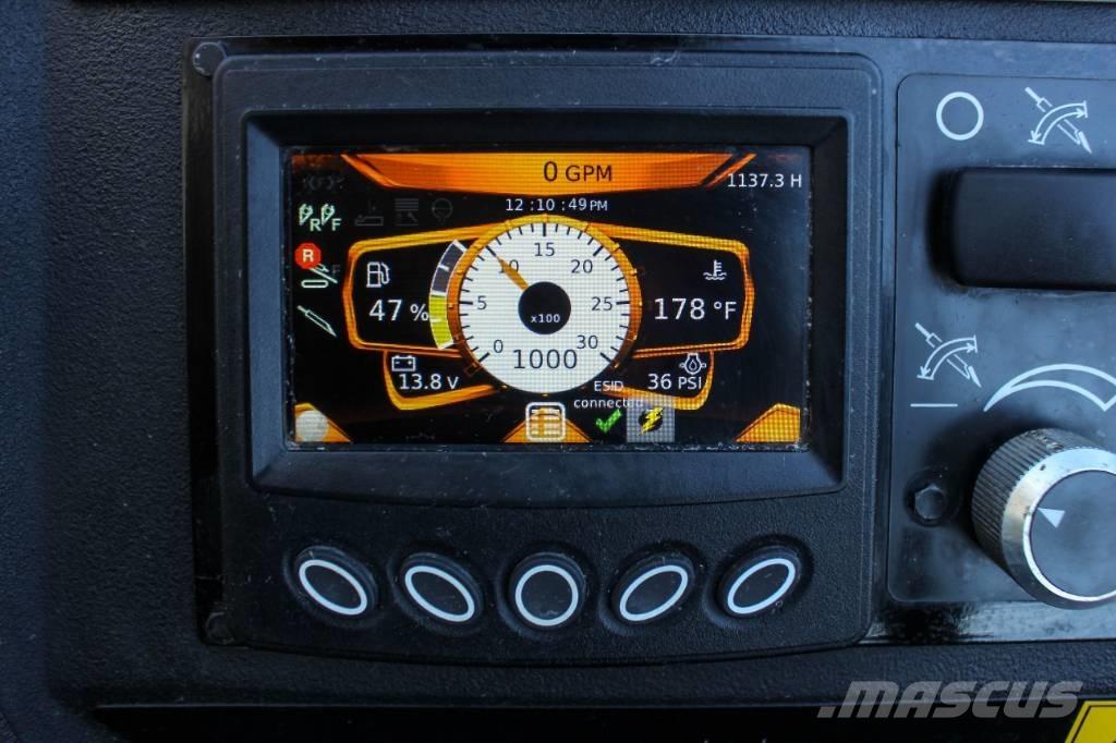 Ditch Witch JT20 水平掘削リグ