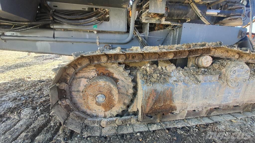 Atlas Copco D7 C-11 サーフェイスドリルリグ