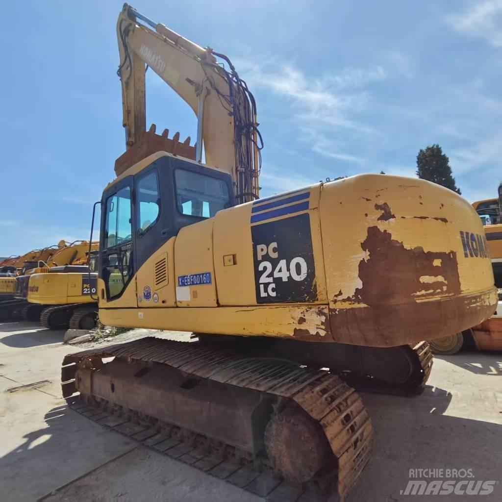 Komatsu PC 240 LC 大型油圧ショベル12t以上（パワーショベル・ユンボ）