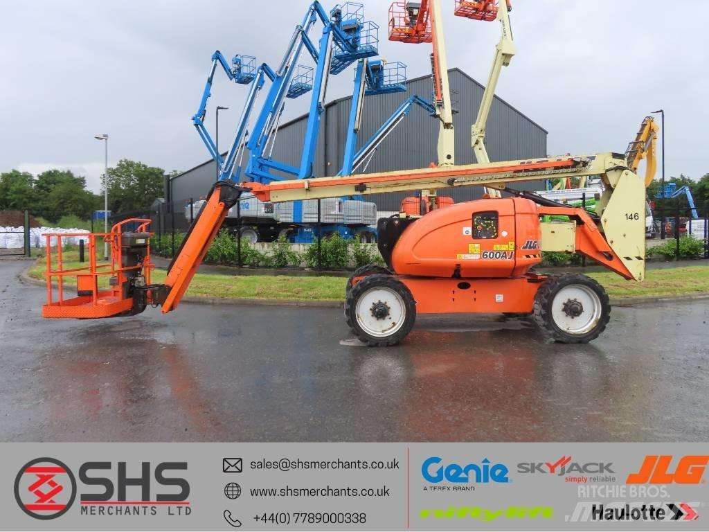 JLG 600 AJ ブームリフト　屈伸型