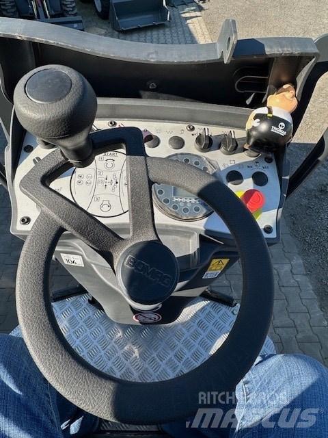 Bomag BW 120 AD-5 タンデムローラ