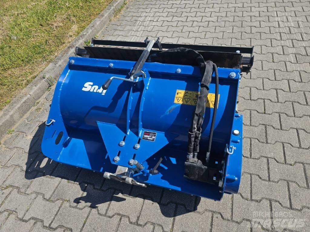 Irus Deltrak ロボット芝刈り機