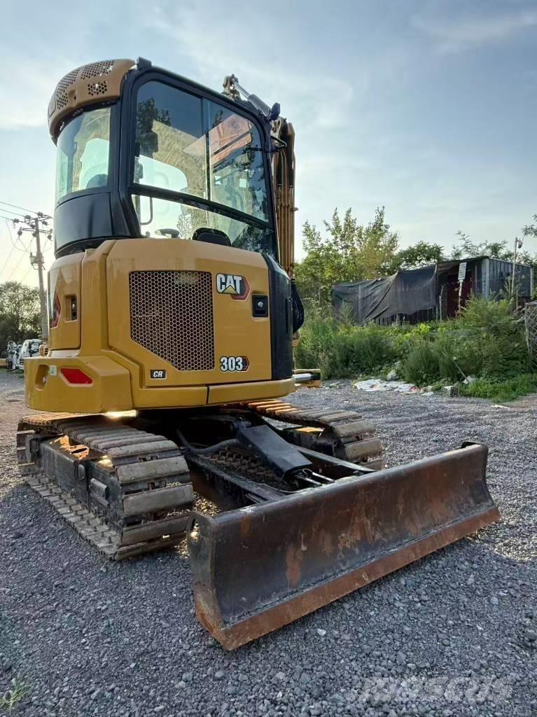 CAT 303 CR ミニ油圧ショベル 7t以下（ミニユンボ・ミニディガー）