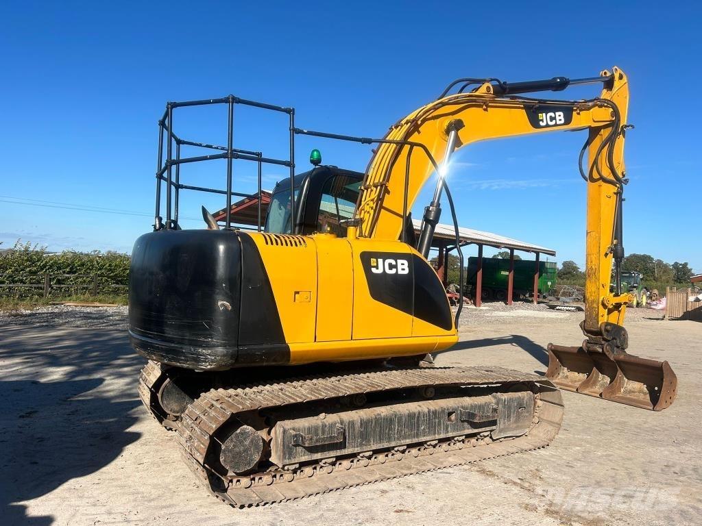 JCB JS 130 LC 大型油圧ショベル12t以上（パワーショベル・ユンボ）