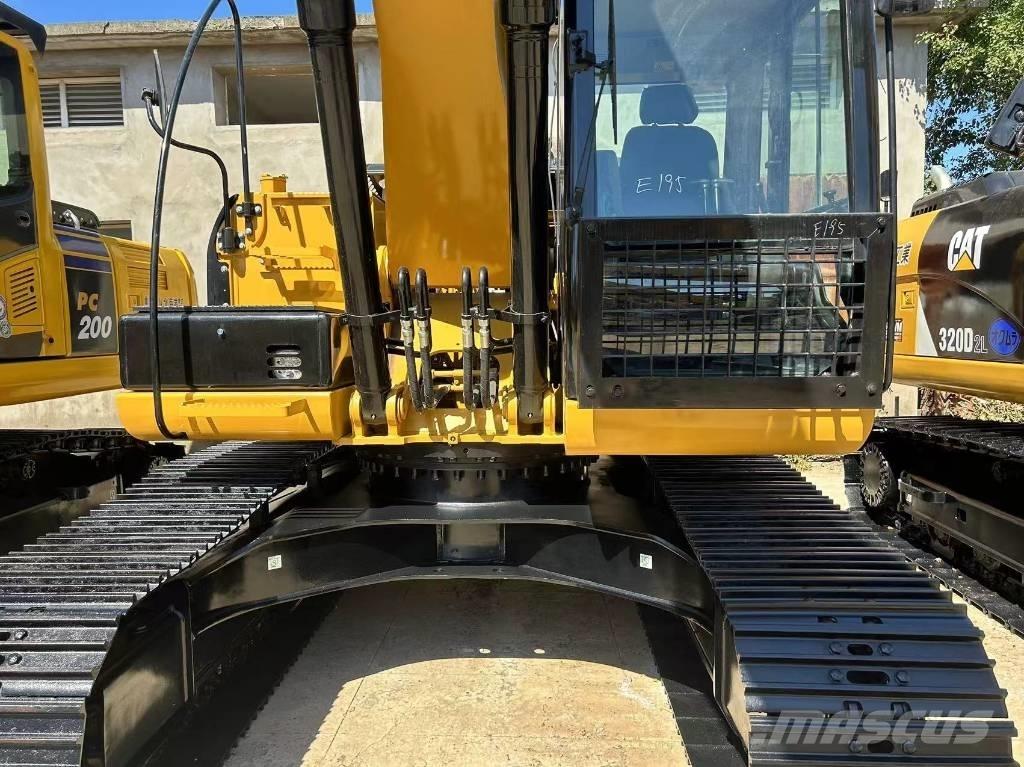 CAT 320 D L 大型油圧ショベル12t以上（パワーショベル・ユンボ）