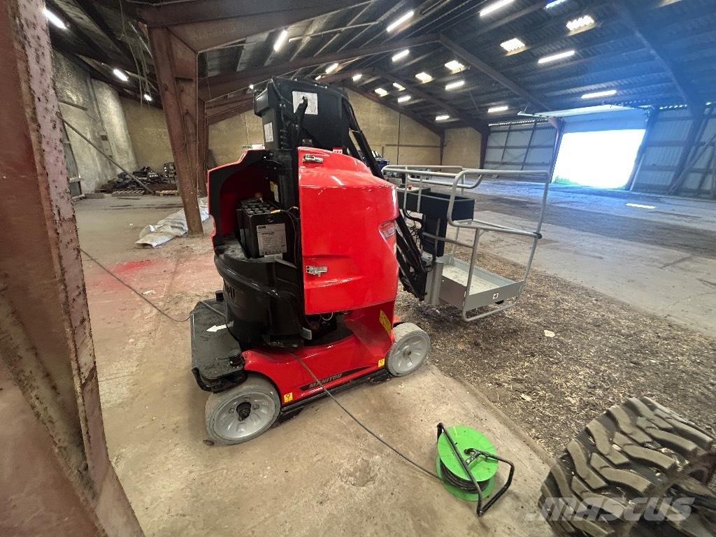 Manitou 100 VJR 垂直昇降型リフト