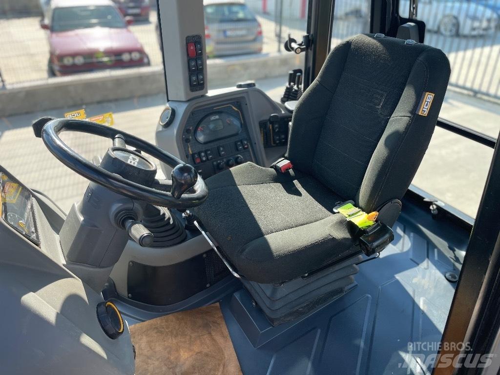 JCB 3 CX / compact バックホーローダー