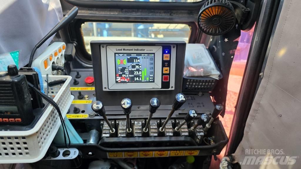 Horyong SKY750 トラック高所作業車