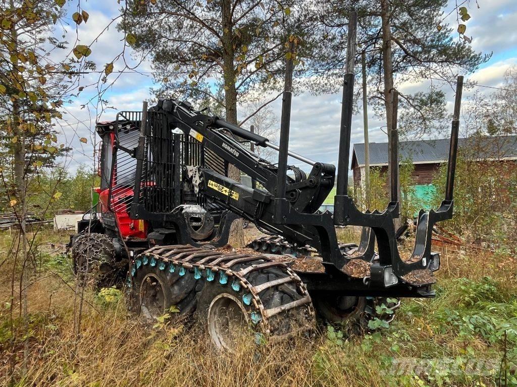 Komatsu 835 フォワーダー