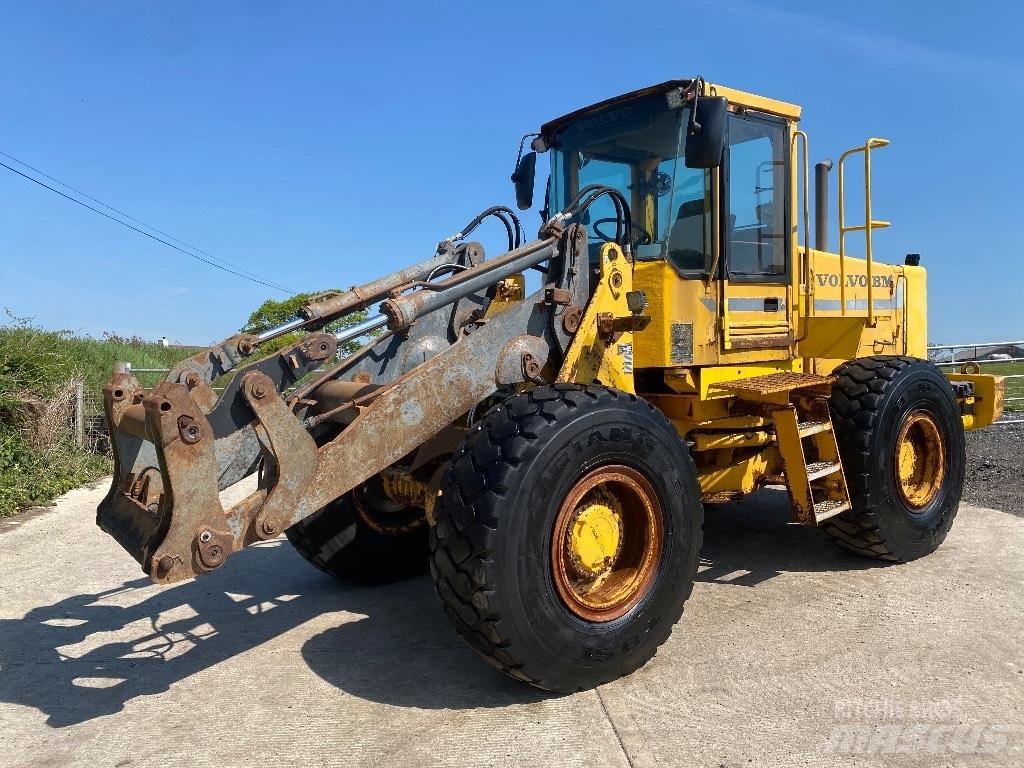 Volvo BM L 90 ホイールローダー・タイヤショベル