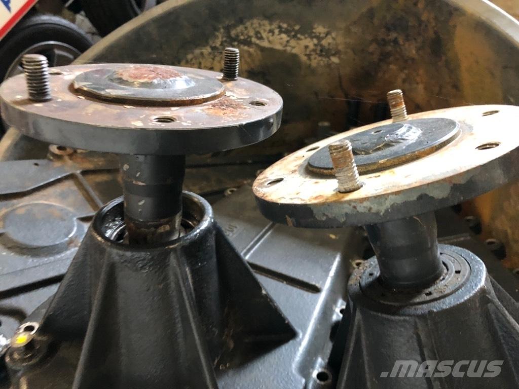 Iseki SXG 19 乗用・自走モア/芝刈り機