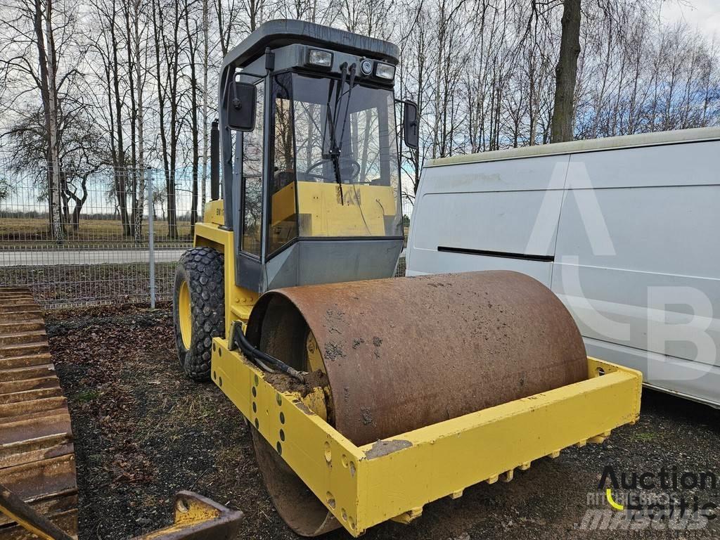Bomag BW 172 D-2 振動ローラ
