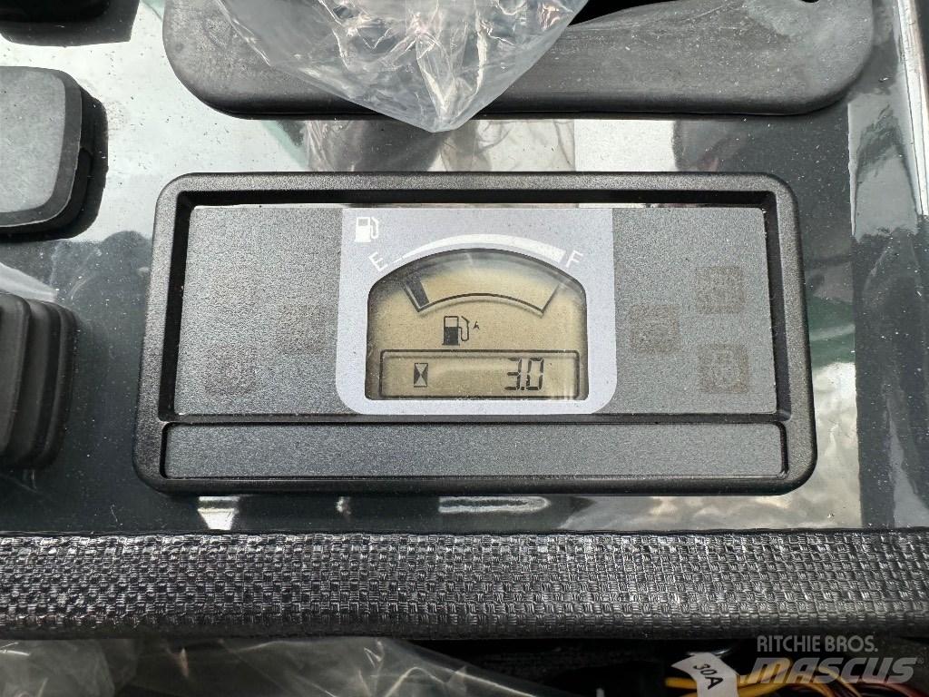 Hitachi ZX 26 U-6 ミニ油圧ショベル 7t以下（ミニユンボ・ミニディガー）