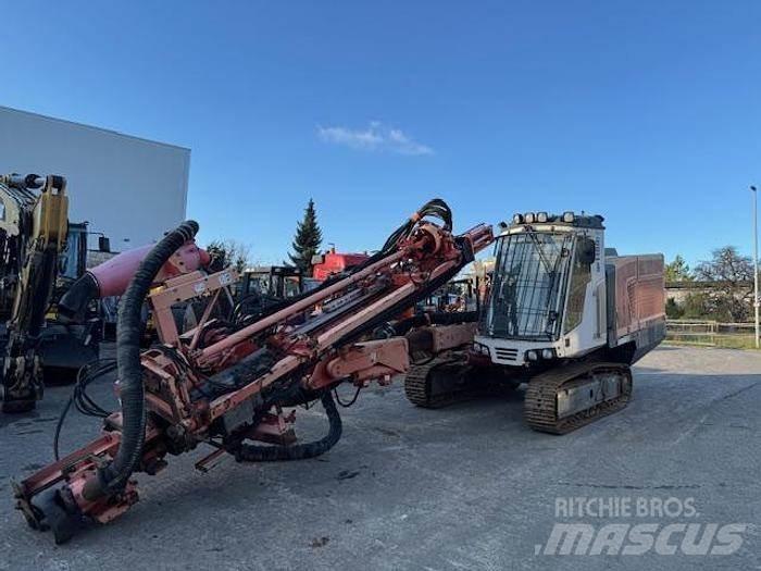 Sandvik DP 1100 サーフェイスドリルリグ