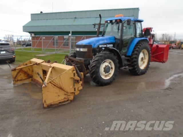 New Holland TM 125 トラクター