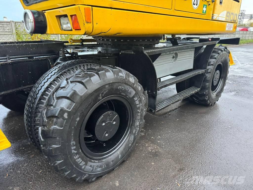 Liebherr A 900 C ZW ホイール式油圧ショベル（パワーショベル・ユンボ・バックホー）