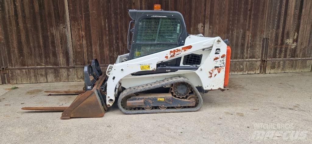 Bobcat T 450 スキッドステアローダー