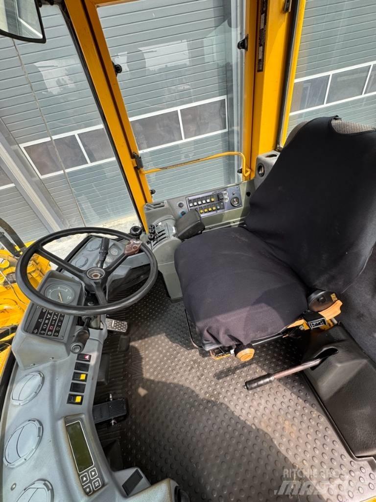Volvo L90B ホイールローダー・タイヤショベル