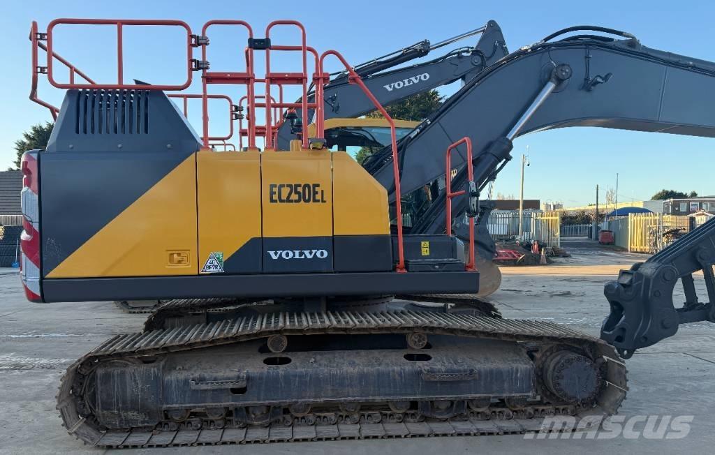Volvo EC 250 EL 大型油圧ショベル12t以上（パワーショベル・ユンボ）