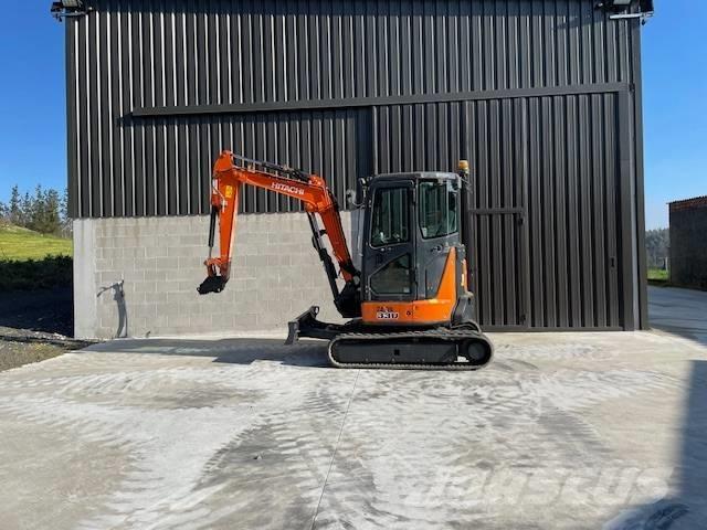 Hitachi u 33 ミニ油圧ショベル 7t以下（ミニユンボ・ミニディガー）