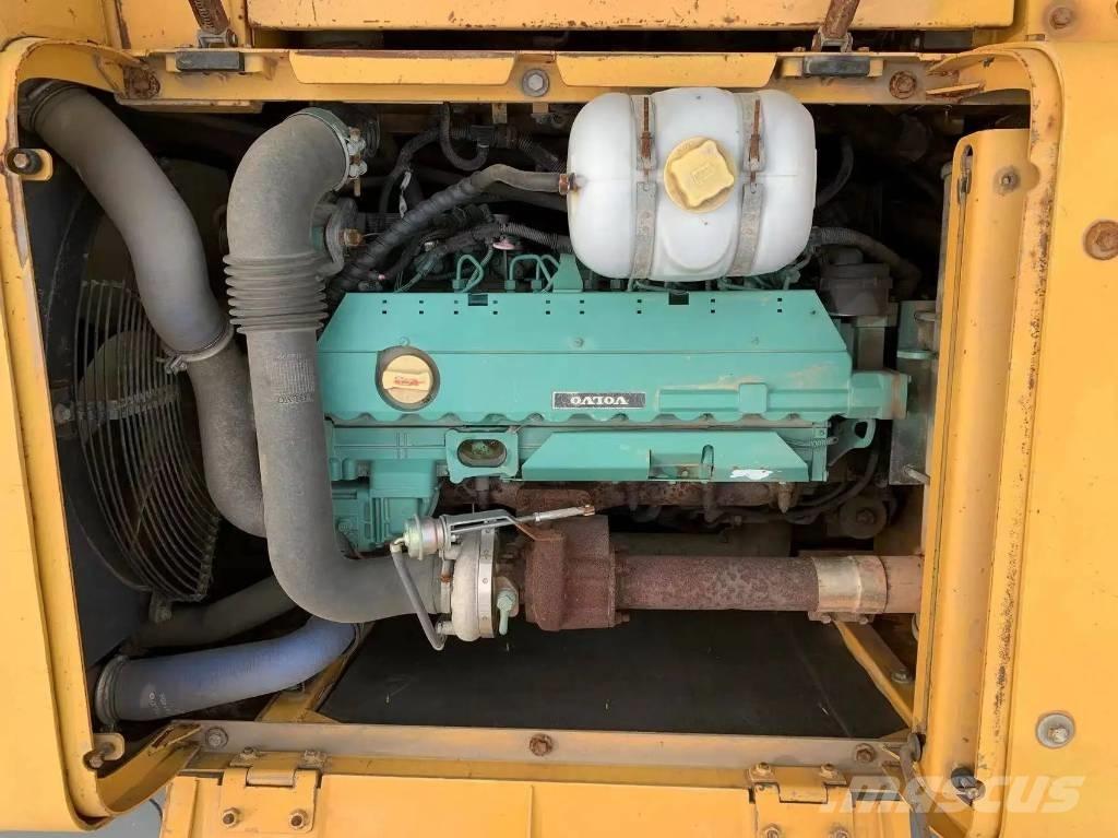 Volvo EC210 大型油圧ショベル12t以上（パワーショベル・ユンボ）