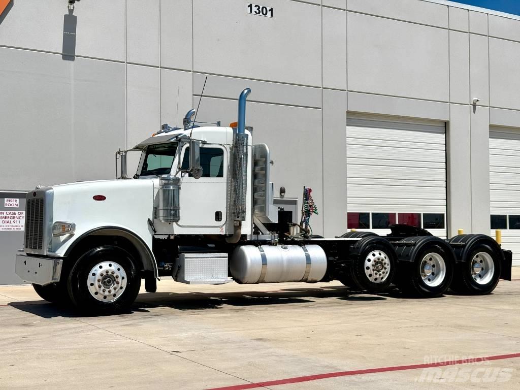 Peterbilt 367 中古トラクターヘッド | トレーラーヘッド