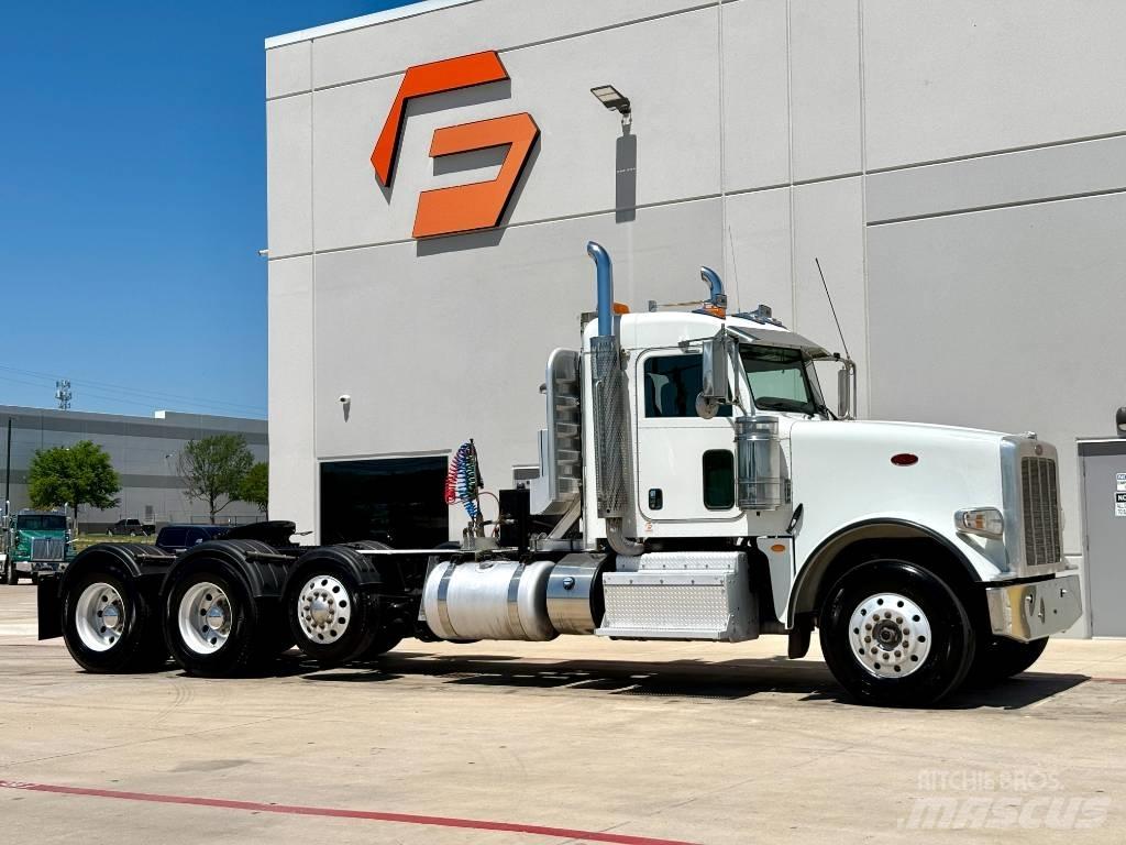 Peterbilt 367 中古トラクターヘッド | トレーラーヘッド