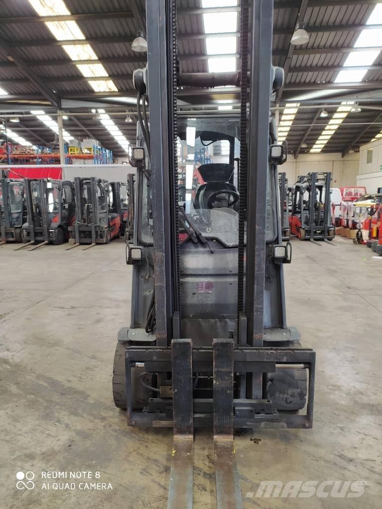 Linde E 35 HL バッテリーフォークリフト