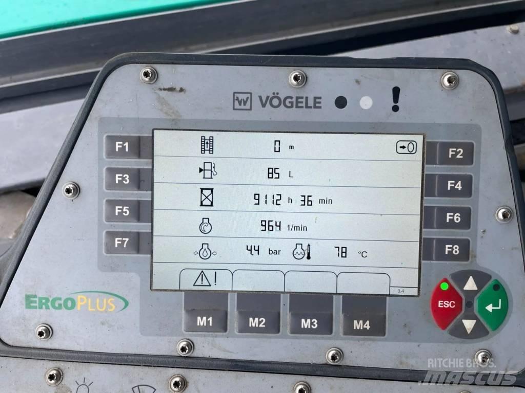 Vögele SUPER 1900-2 アスファルトフィニッシャ