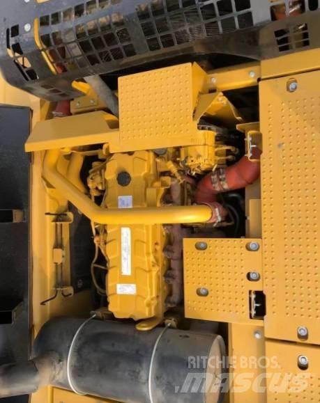 CAT 336D2 大型油圧ショベル12t以上（パワーショベル・ユンボ）