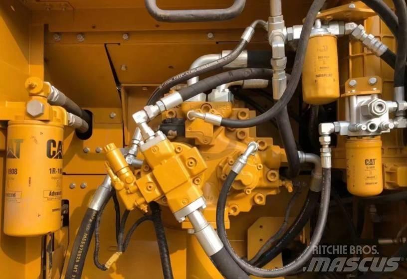 CAT 336D2 大型油圧ショベル12t以上（パワーショベル・ユンボ）