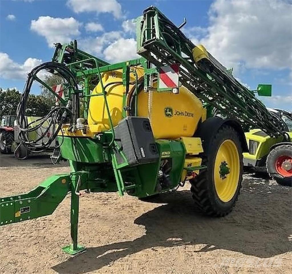 John Deere R740i 牽引型スプレイヤー