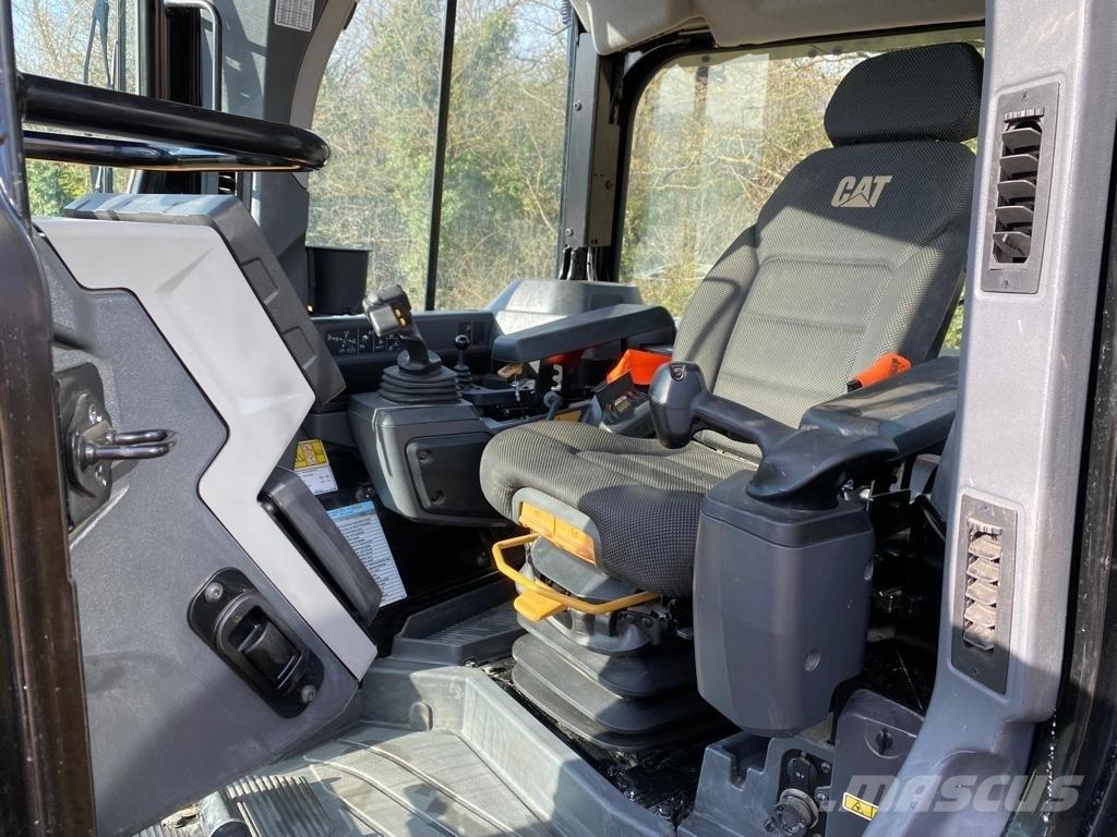 CAT D 6 ブルドーザー