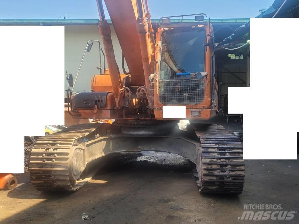 Doosan DX 300 LCA 大型油圧ショベル12t以上（パワーショベル・ユンボ）