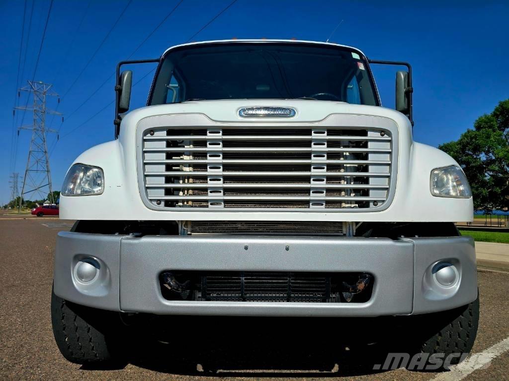 Freightliner M 106 ダンプ