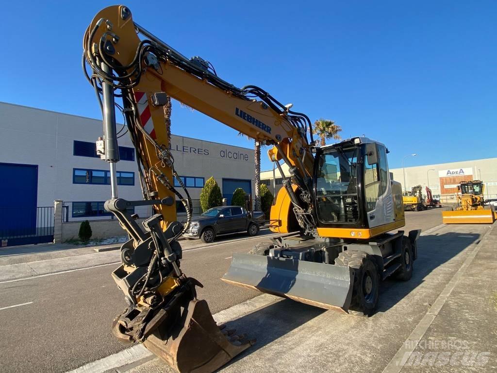 Liebherr A 914 ホイール式油圧ショベル（パワーショベル・ユンボ・バックホー）