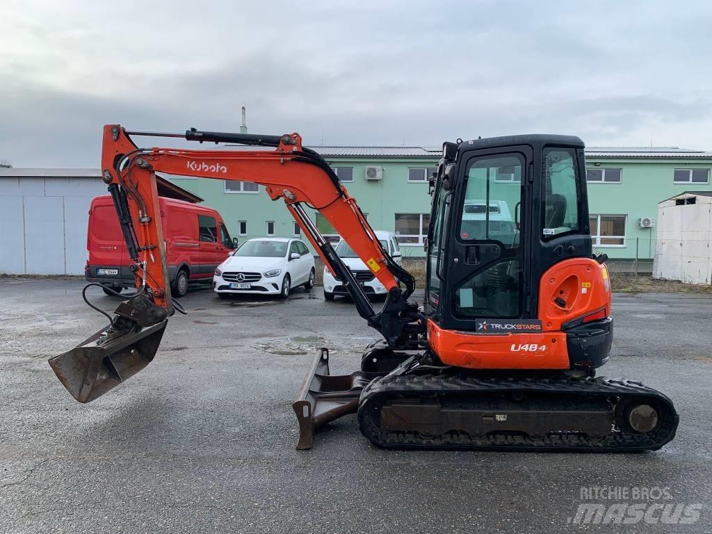 Kubota KX 048-4 ミニ油圧ショベル 7t以下（ミニユンボ・ミニディガー）
