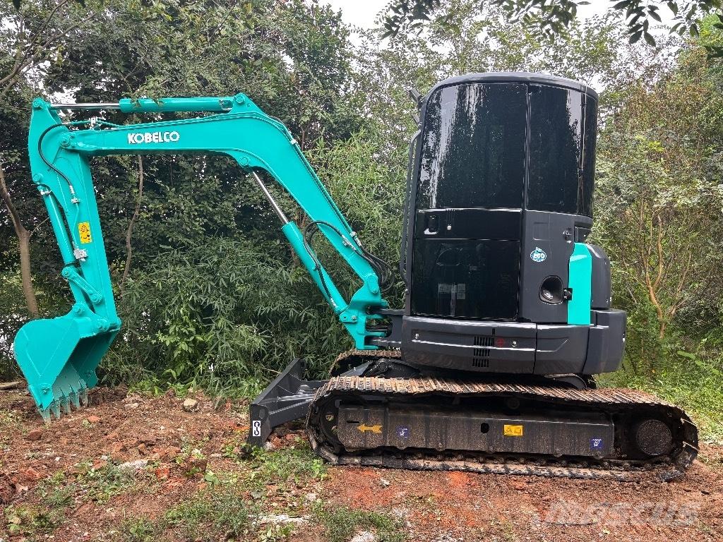 Kobelco SK 55 SR-5 ミニ油圧ショベル 7t以下（ミニユンボ・ミニディガー）